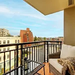 The Astoria Nook